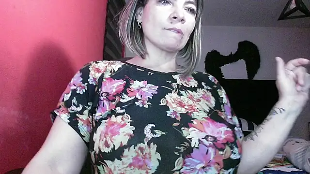 charlotedoll's cam snapshot