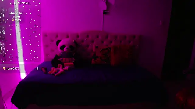 thalia_mills19's cam snapshot