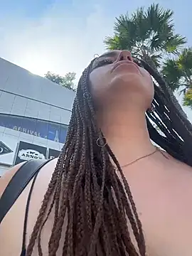 KiraSunshine live sex cam