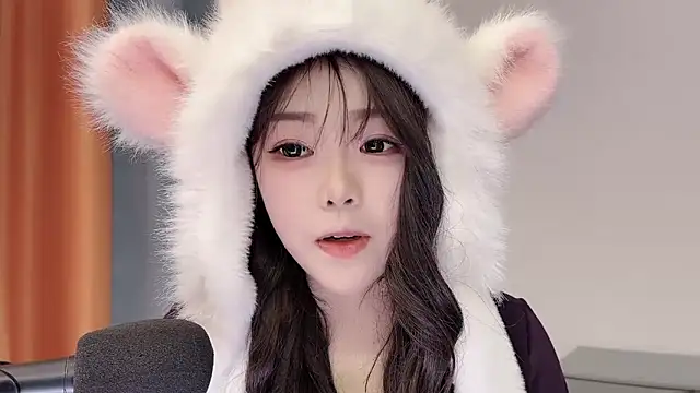 smalldaisy's cam snapshot