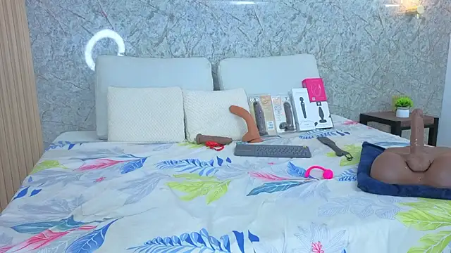 sabrina_shark_'s cam snapshot