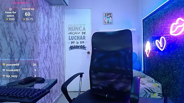 valeria_martinez19's cam snapshot