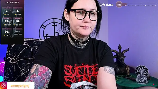 Emmybrightj_'s cam snapshot