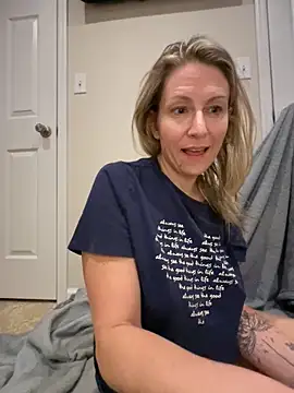 sophiasloane's cam snapshot