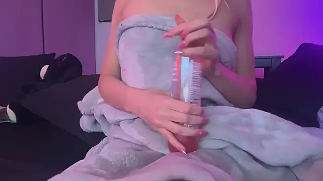 blondebabycara live sex cam