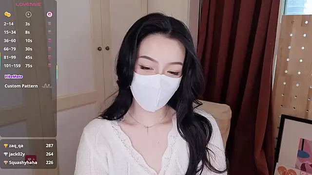 nayomi_34f live sex cam