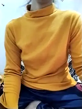 Cute-Naavya live sex cam