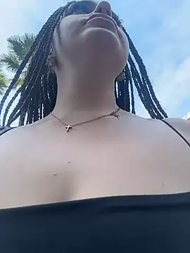 KiraSunshine live sex cam