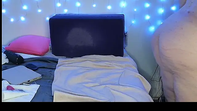 luvely_gurl live sex cam