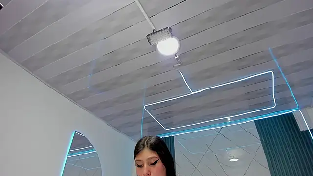 Dani_Gwyneth's cam snapshot