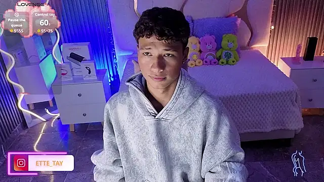 Ette_tay live sex cam