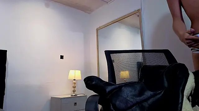 Angel-dragun live sex cam