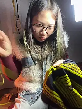 Lata-cute's cam snapshot