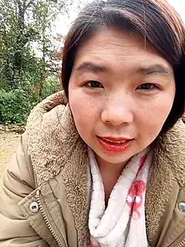 quynhkoolbae live sex cam