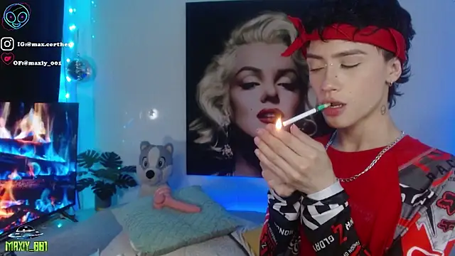maxiy_001 live sex cam