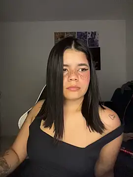 2Angela_'s cam snapshot