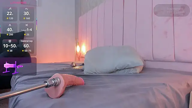 Hillary_Collins1's cam snapshot