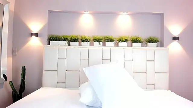 LunnaBlake's cam snapshot