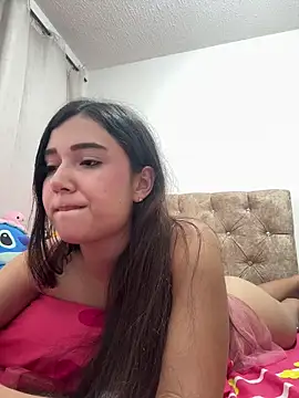 mia_cooper_24's cam snapshot