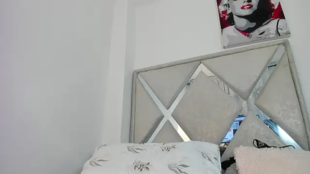 abby_jones2's cam snapshot