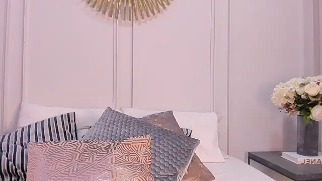 CharlotteBrownn_'s cam snapshot