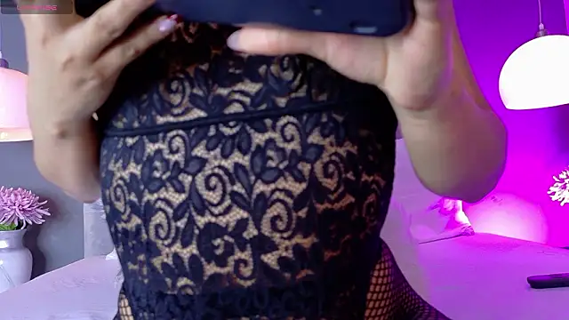 kendalFox_'s cam snapshot