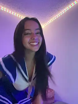 laraa_rous's cam snapshot