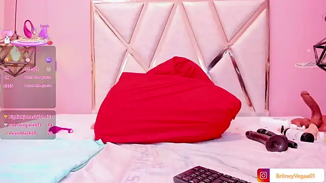 BritneyVega live sex cam