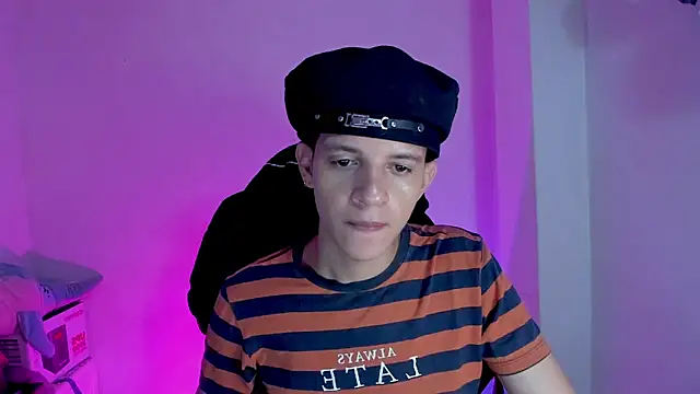 tylernova live sex cam