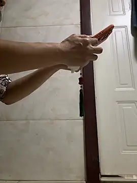 aniani11's cam snapshot