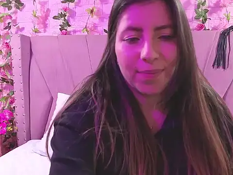 EmberCooper_'s cam snapshot