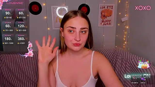 MilliStrii live sex cam