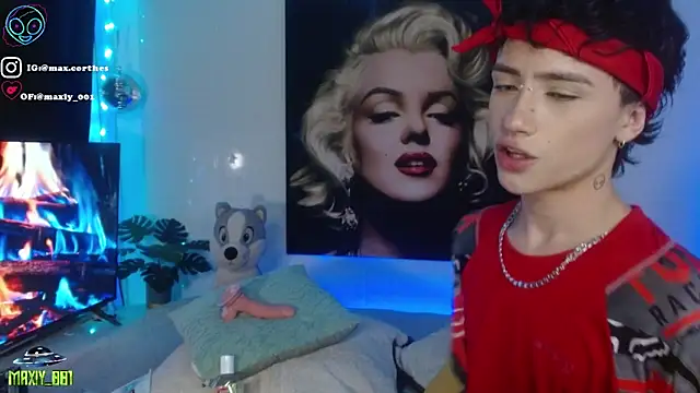 maxiy_001 live sex cam
