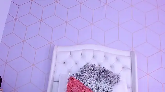 LilithAllenn's cam snapshot