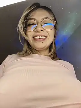 BellaDonna_16's cam snapshot