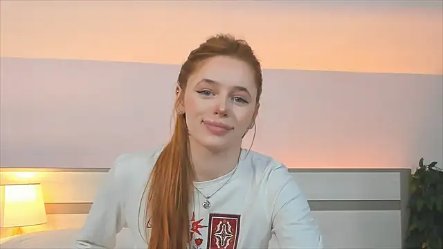 Phoenix_Margo live sex cam