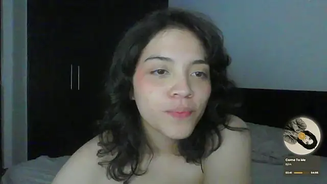 _curiouskitten_'s cam snapshot