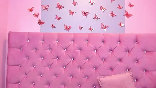 Maitee_Milleer's cam snapshot