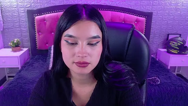 Natalie_loffreda's cam snapshot