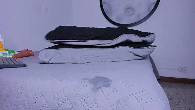 Euphoria_07's cam snapshot