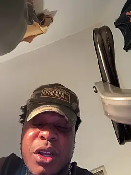 KeYBuMp323 live sex cam