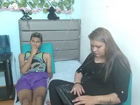 Cecilia_and_Carlos's cam snapshot