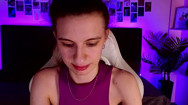 kaleriyaa_'s cam snapshot