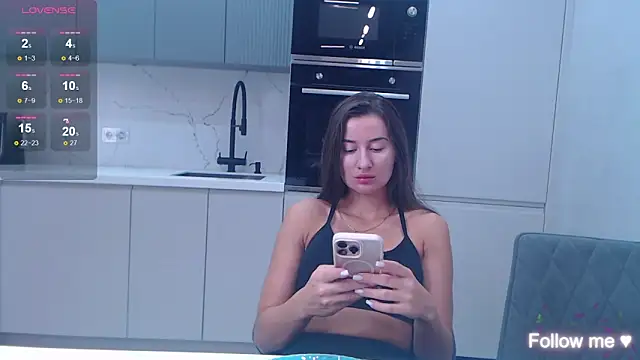 Miss_KissKiss7's cam snapshot