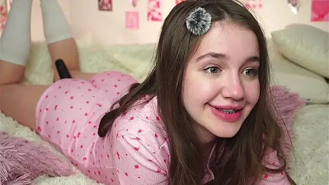 AmiLewis live sex cam