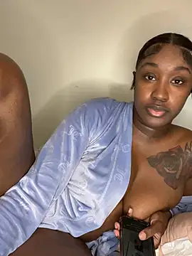 ToyaThick live sex cam