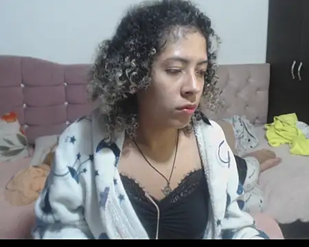 CATTALINAHOT's cam snapshot