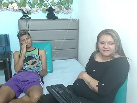 Cecilia_and_Carlos's cam snapshot