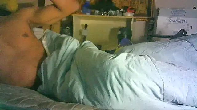 ON3YOULLN3VER_FIR3's cam snapshot