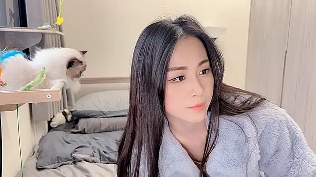 BabyOneDaily's cam snapshot